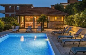 Pool - Cozy home in Podstrana with private swimming pool, can be inside or outside (Podstrana)