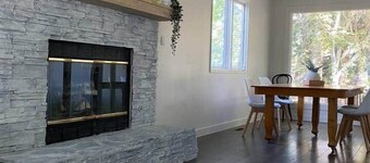 New! Spacious Bright Home in GREAT Location