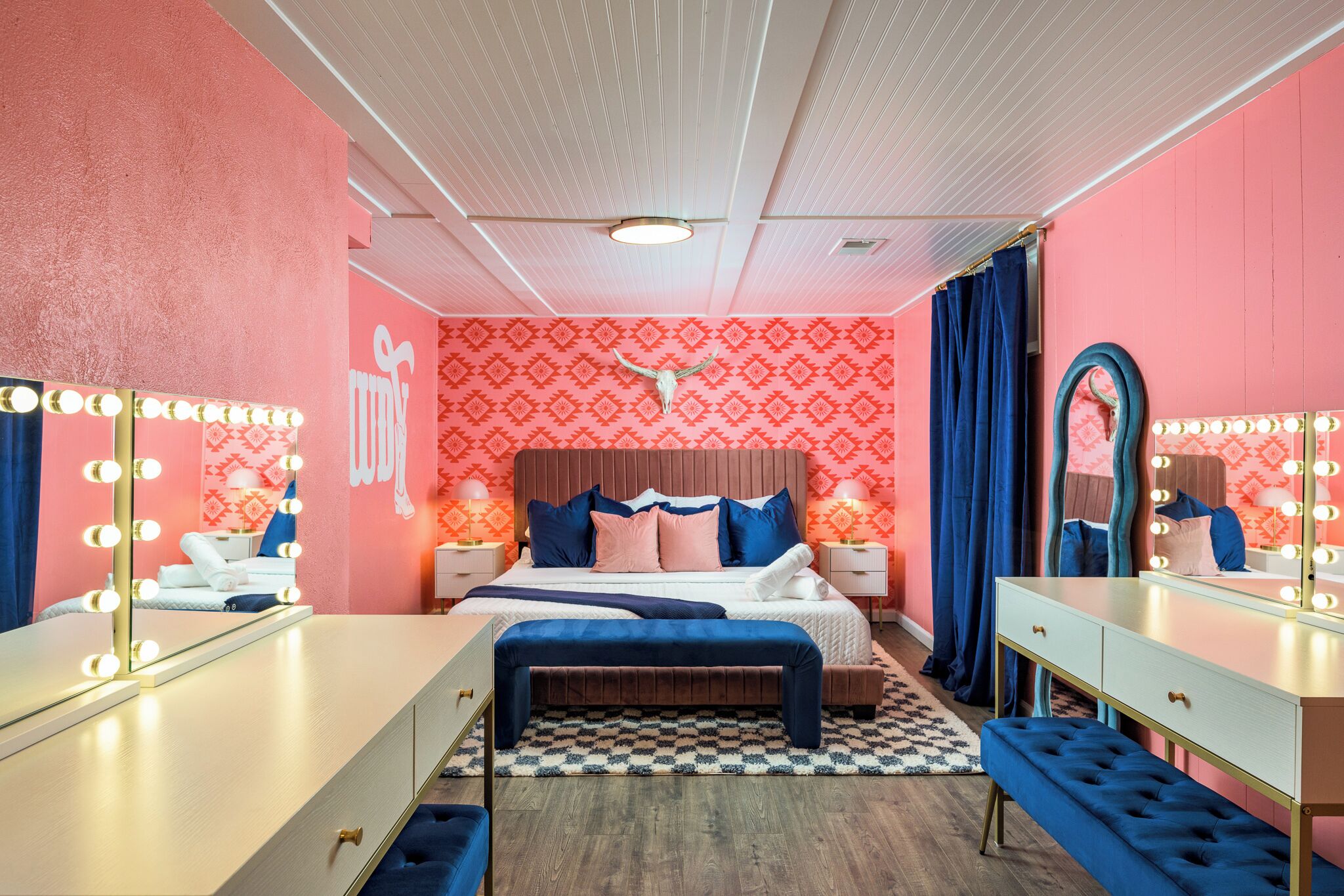 5 camere, ferro/asse da stiro, culla da viaggio, Wi-Fi gratuito