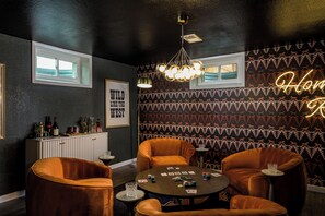 Dining - The Wild Western: 5 BR, Sauna, 2 Game Rooms, Putting Green, & so much more! (Denver)