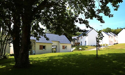 Holiday Home in Audierne With Pools