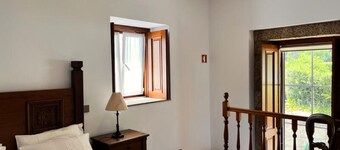 Nomad's Country - Cimo de Vila The Pool Lookout