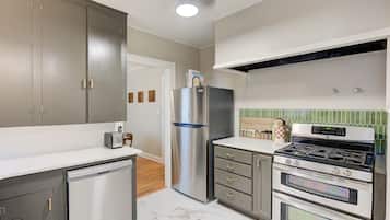 Microwave, oven, stovetop, dishwasher