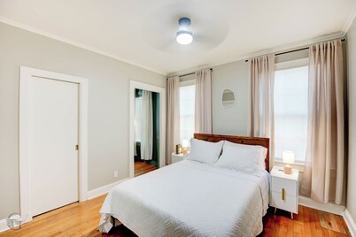 New owner special! Cute, clean, and comfy Highland charmer.