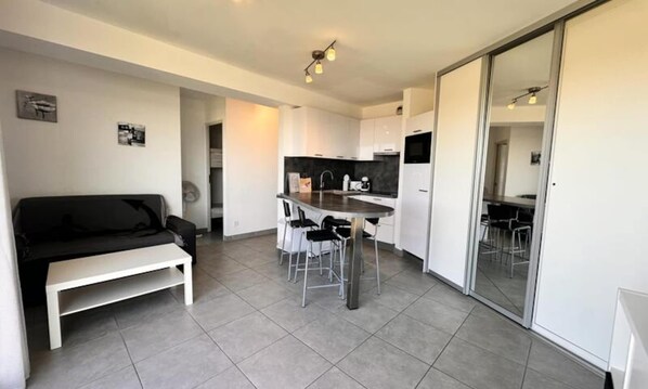 Living area - Apartment in Grau-du-roi With Sea View (Le Grau-Du-Roi)