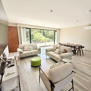 Living area - Large comfortable house in Playa Hermosa with lake, beach access, surf, horses + (Quebrada Amarilla)