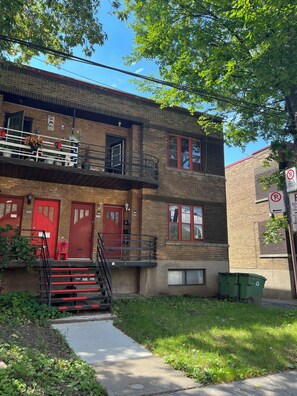 Exterior - Studio NDG confortable • Tout à portée de main (Montréal)