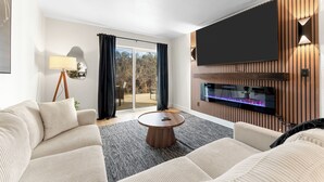 Smart TV, fireplace - Cozy 2BR Waterfront Condo ~ Pool, Gym, Resort Access, Sleeps 6 (Branson)