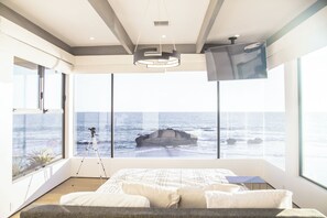 4 habitaciones, tabla de planchar con plancha, internet y ropa de cama 