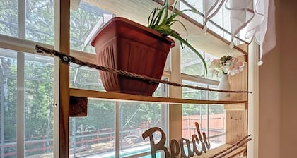 NEAR Fleming island LUXE-POOL-FIRE pit-games-more