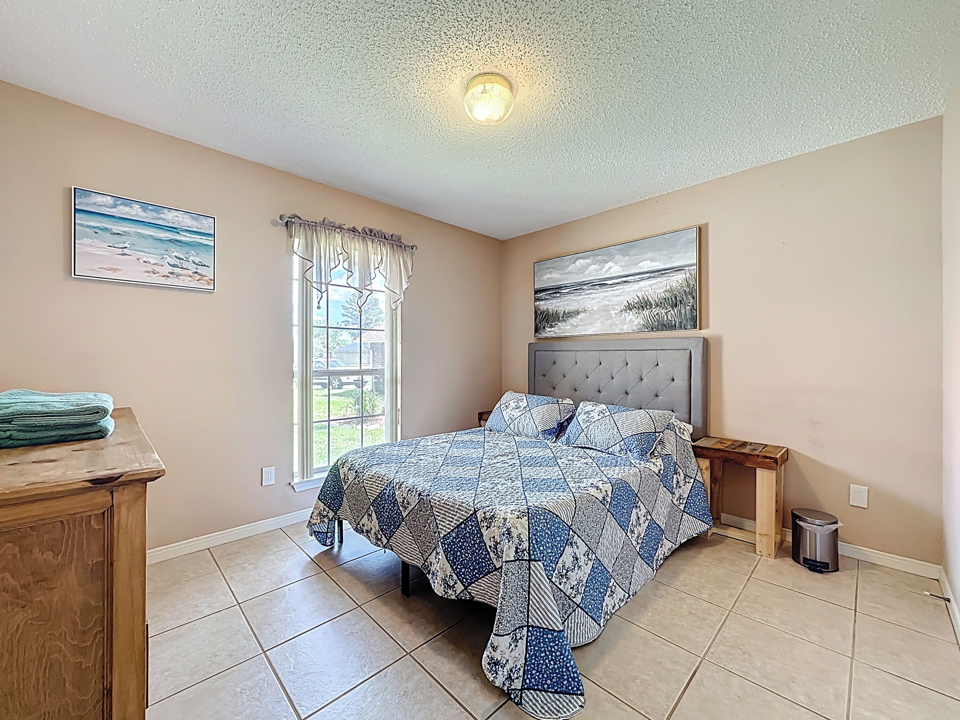 4 bedrooms, WiFi, bed sheets