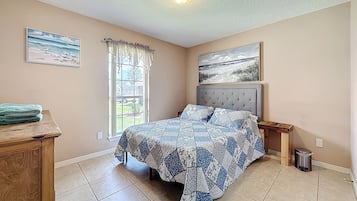 4 bedrooms, WiFi, bed sheets