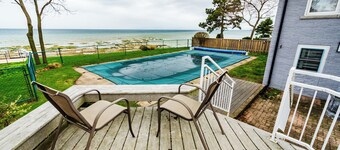 5 Bedroom Waterfront Cottage