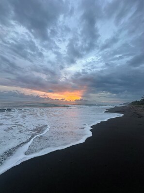Beach - Lakeview luxurious apt w/ beach & mountain access (Playa Hermosa)