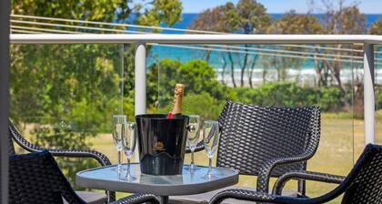 Ming 3 – Beachfront on Marine Parade