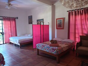 6 bedrooms, iron/ironing board, free WiFi, bed sheets - Casa Jardín del Tuito- Authentic Mexican Retreat - Garden - Pool max 17 people (El Tuito)