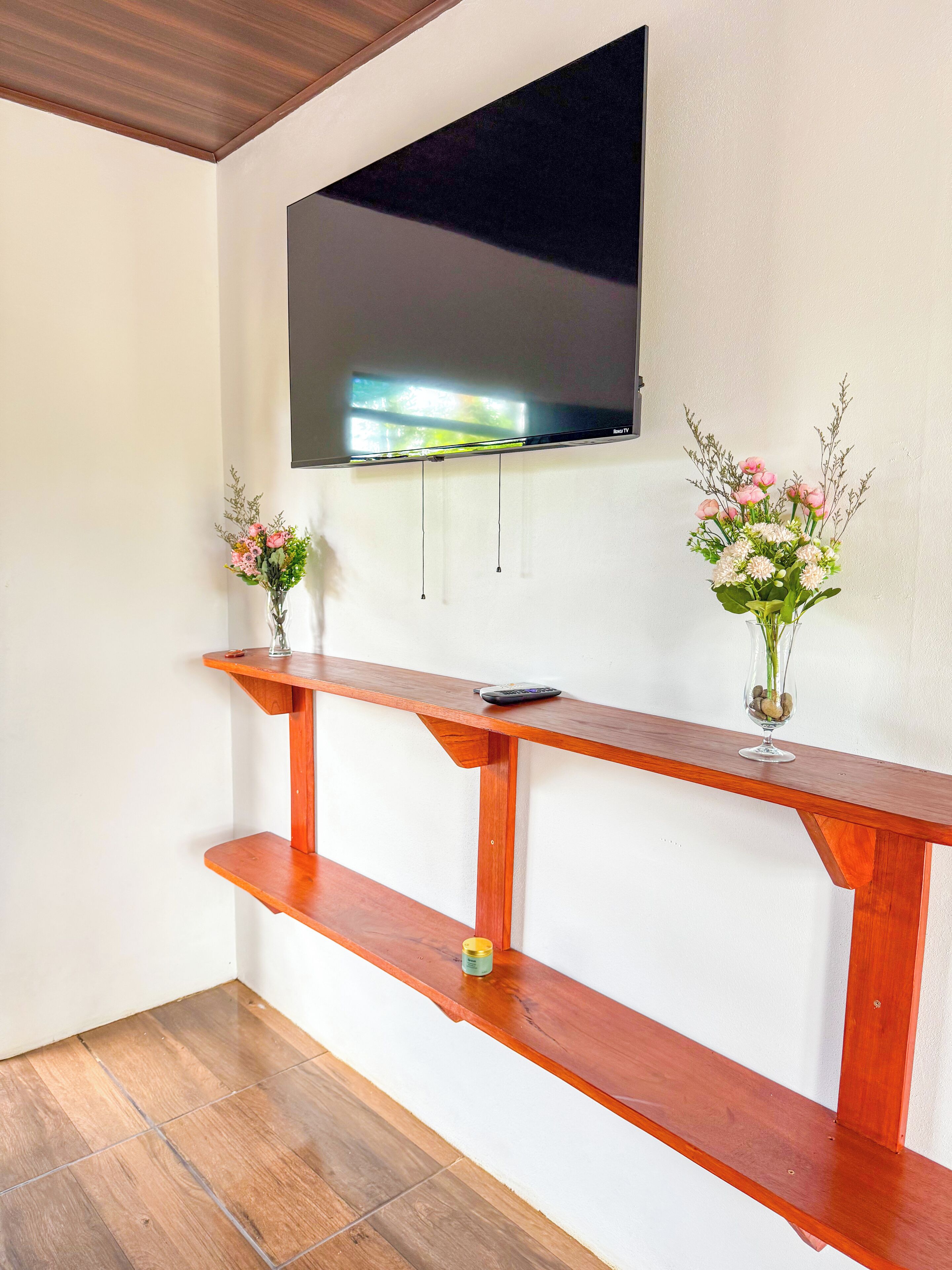 ستائر تعتيم وواي فاي مجانًا وملاءات أسرّة