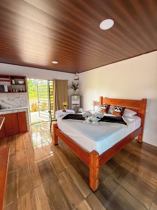 Verdunkelungsvorhänge, kostenloses WLAN