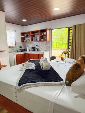 Verdunkelungsvorhänge, kostenloses WLAN