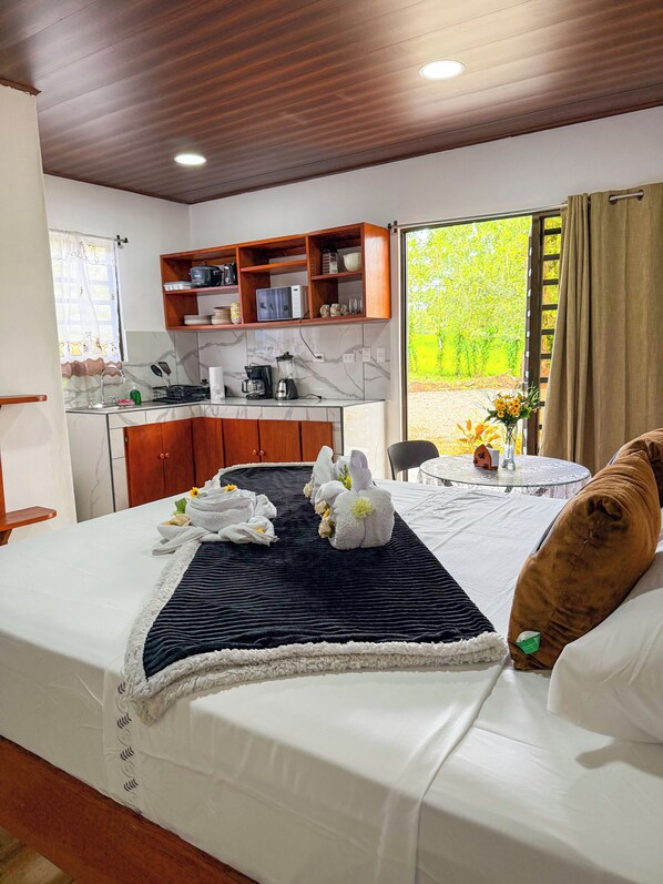 ستائر تعتيم وواي فاي مجانًا