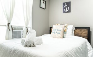 3 habitaciones, tabla de planchar con plancha, wifi y ropa de cama 