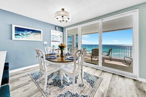 Dining - 🦩Book Me Baby! Kiss The Sky in Fort Walton Beach🦩 (Fort Walton Beach)