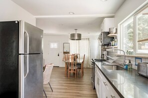 Mikrovågsugn, ugn och spishäll