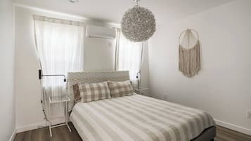 2 slaapkamers, een strijkplank/strijkijzer, wifi, beddengoed