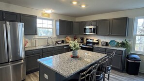 Fridge, microwave, oven, stovetop - Welcome to The Savannah Suite!  Renovated 3 bedroom apartment in charming Lewes. (Lewes)