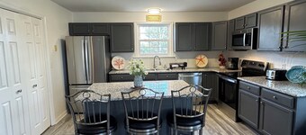 Welcome to The Savannah Suite!  Renovated 3 bedroom apartment in charming Lewes.