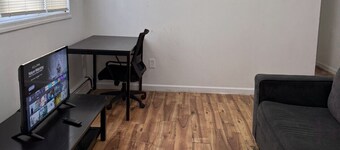 4-bedroom house, NYC bus 1-block away, MetLife Stadium FIFA World Cup 30 minutes