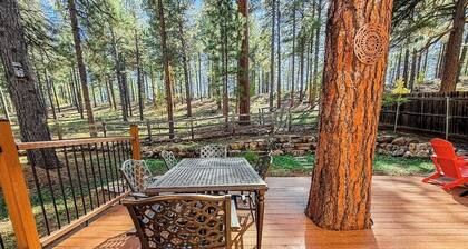 Moki Pines Chalet - Stylish Stay Among the Pines