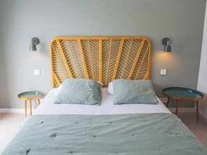 5 Schlafzimmer, Bügeleisen/Bügelbrett, Reisekinderbett, WLAN