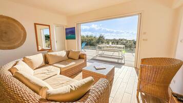 Televisie en een tafeltennistafel