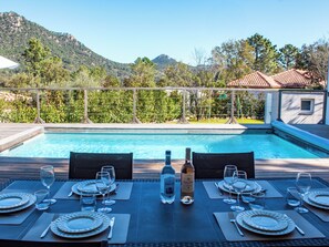 Pool - Casa Cavu di Santa Lucia (Zonza)