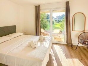 3 bedrooms, travel cot, WiFi, bed sheets