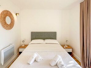 3 chambres, lit de bébé portatif, Wi-Fi, literie fournie