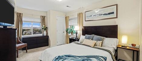 2 chambres, fer et planche à repasser, Wi-Fi gratuit, draps fournis