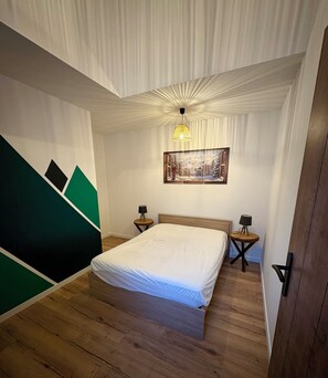 4 Schlafzimmer, Bügeleisen/Bügelbrett, Reisekinderbett