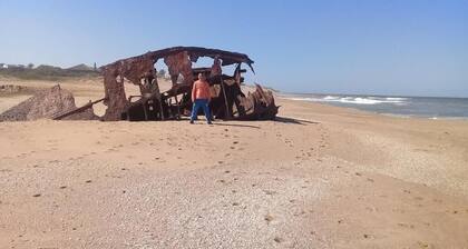 Rest and remote work on the beach (pet friendly)