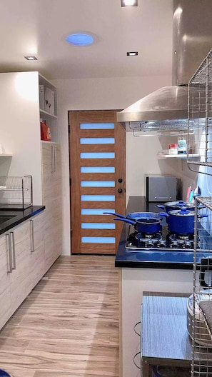 Microwave, oven, stovetop