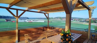 Cozy loam log with integrated wall heating, invites you to relax!