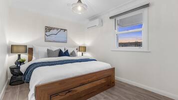 5 多间卧室、办公桌、熨斗/熨衣板、旅行婴儿床