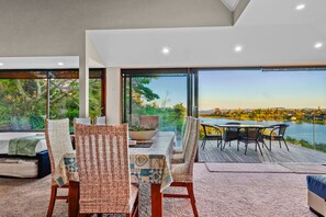 تناول الطعام