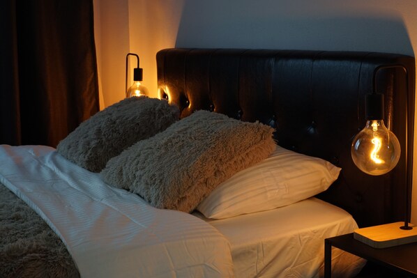 1 camera, ferro/asse da stiro, Wi-Fi