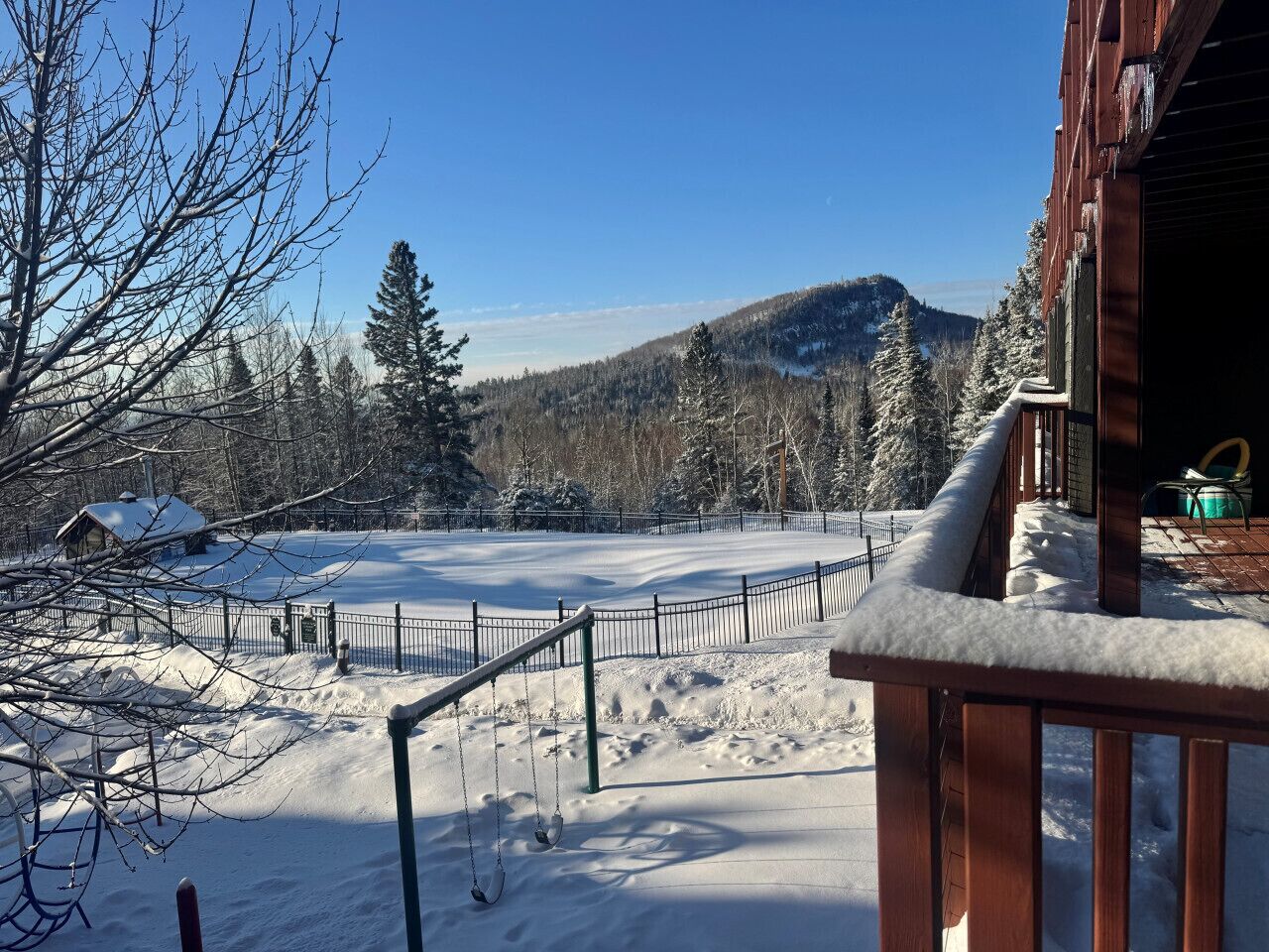 المنطقة المحيطة بالمنشأة