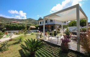 Property grounds - Gorgeous apartment in San Marco di Castellab (San Marco di Castellab)