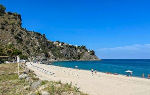 Beach - 2 bedroom awesome apartment in Ricadi (Ricadi)