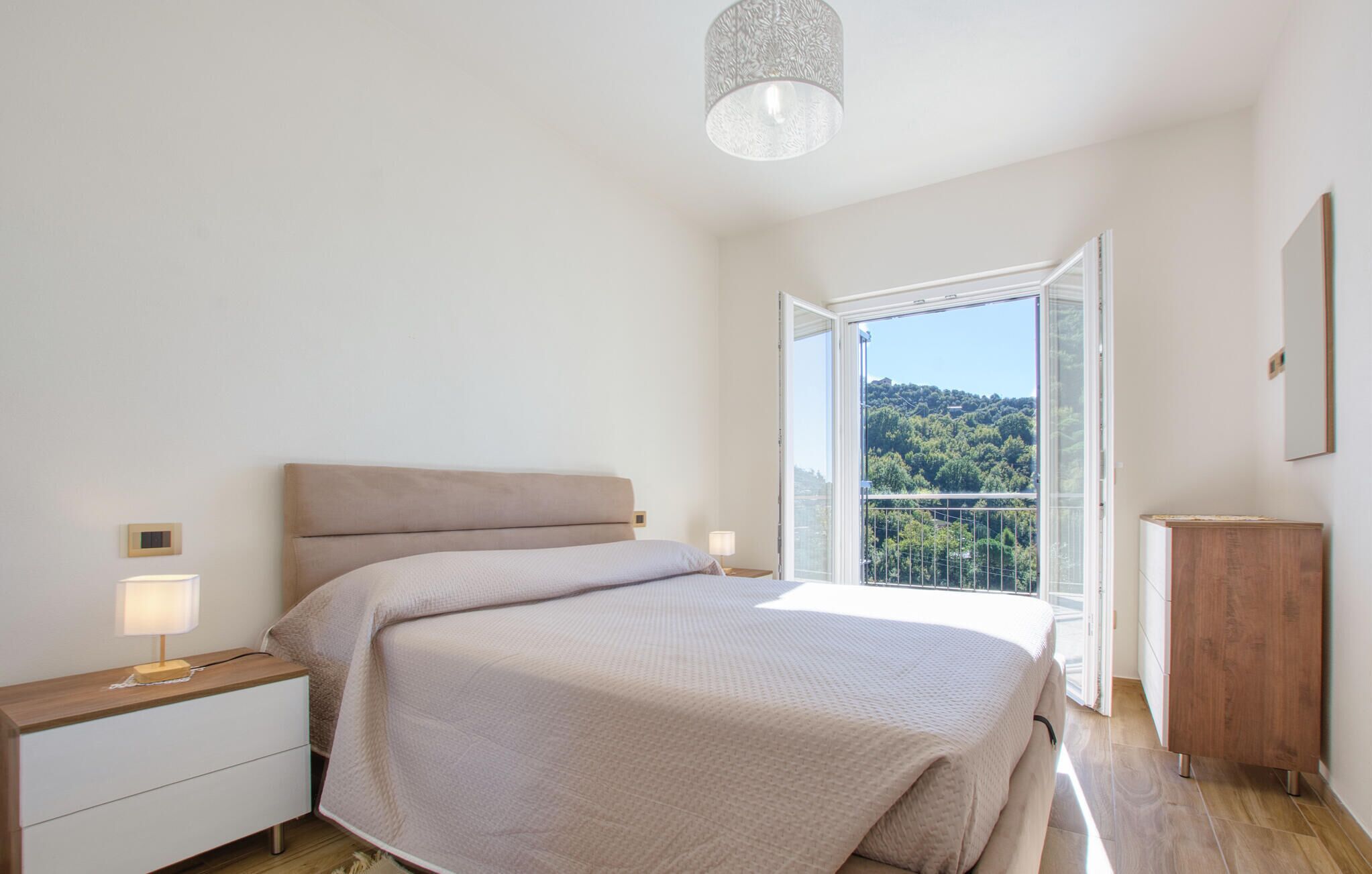 1 bedroom, iron/ironing board, travel cot, free WiFi