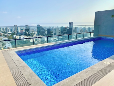 Piscina en la azotea